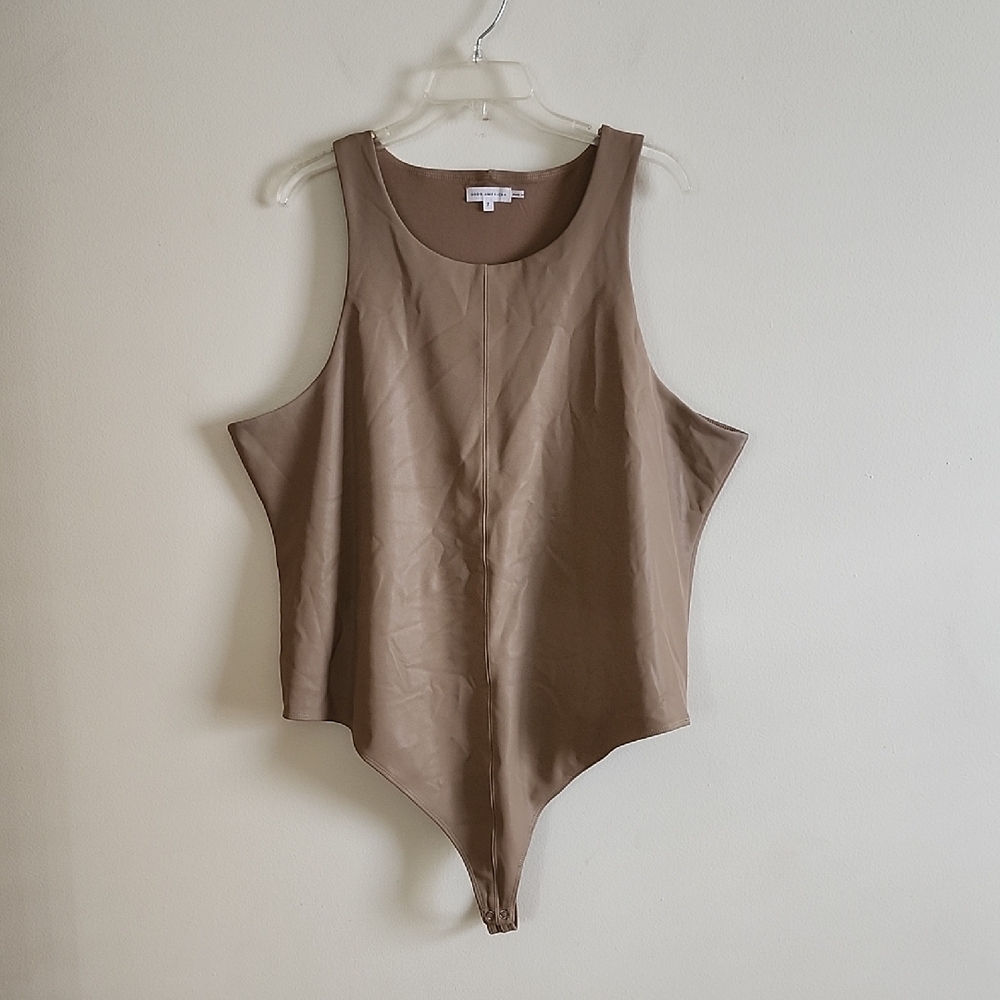 Good American High Neck Racerback Tan Sleeveles Bodysuit Snap Close Faux Leather